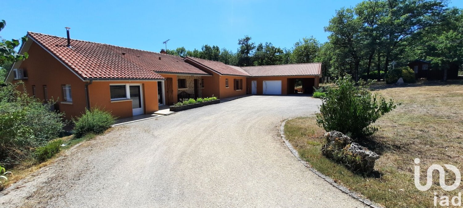 5 bedrooms House in Aveyron, France No. 296849