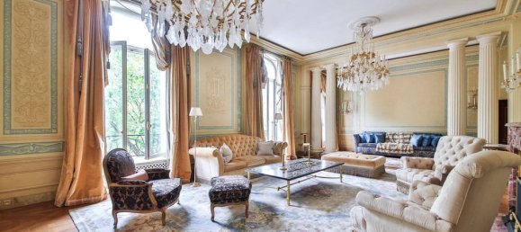 4 bedrooms Apartment in Paris, France No. 148536 9