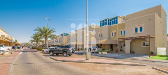 5 chambres Villa à Al Reef, UAE No. 946 2