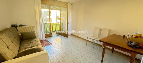 4 rooms Apartment in Rovereto, Italy No. 48507 3
