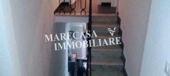 4 rooms House in Carrara, Italy No. 105728 7