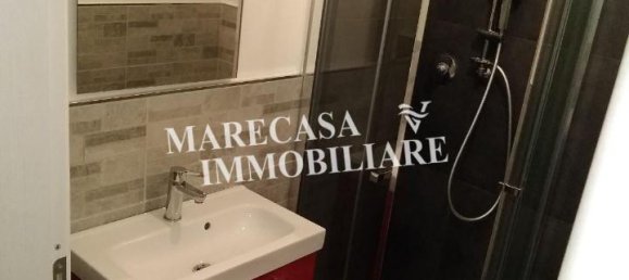 4 rooms House in Carrara, Italy No. 105728 14