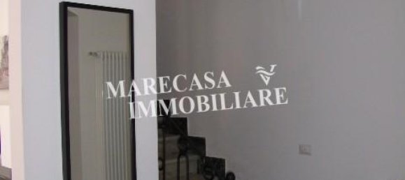 4 rooms House in Carrara, Italy No. 105728 15