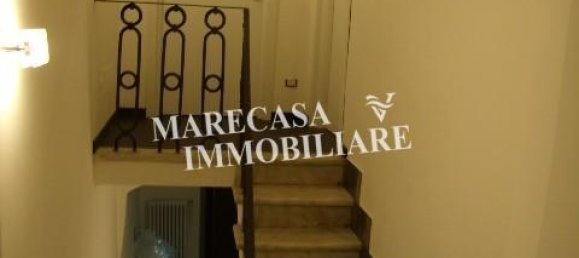 4 rooms House in Carrara, Italy No. 105728 19