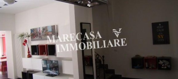 4 rooms House in Carrara, Italy No. 105728 20