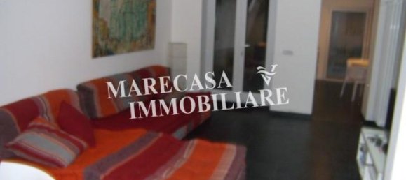 4 rooms House in Carrara, Italy No. 105728 11