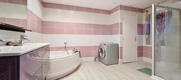 3 Schlafzimmer Gebäude in Esternay, France, Nr. 227237 6