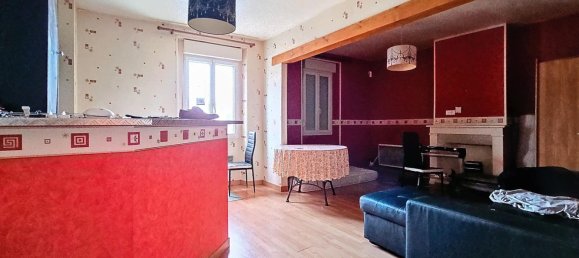 3 Schlafzimmer Gebäude in Esternay, France, Nr. 227237 4