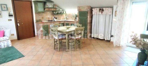 Квартира с 2 спальнями в Авеццано, Италия № 348158 12