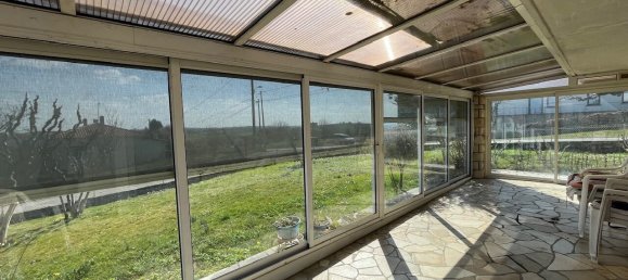 4 bedrooms House in Seyches, France No. 102071 15