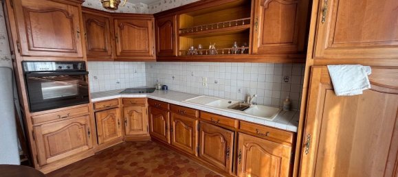 4 bedrooms House in Seyches, France No. 102071 5