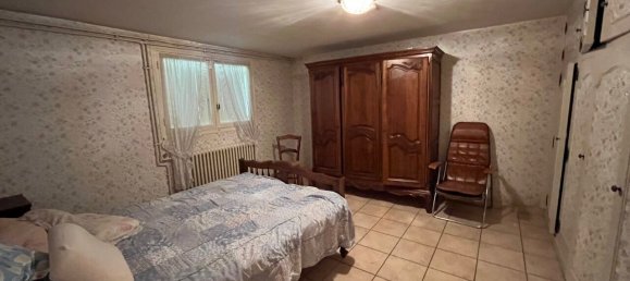 4 bedrooms House in Seyches, France No. 102071 13