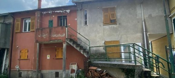 3 rooms House in Davagna, Italy No. 160810 2
