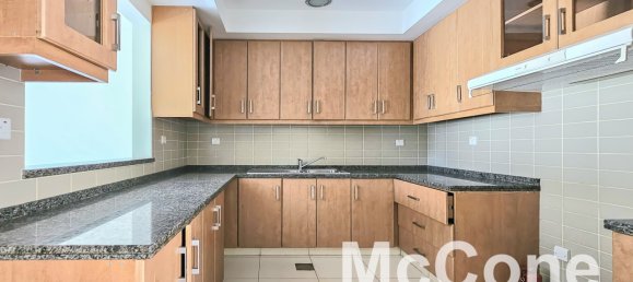 4 bedrooms Villa in Reem, UAE No. 34175 3