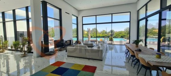 Villa de 4 dormitorios en Faro, Portugal No. 129067 4