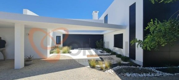 Villa de 4 dormitorios en Faro, Portugal No. 129067 2