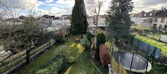 Casa de 4 dormitorios en Charleville-Mezieres, France No. 56559 3