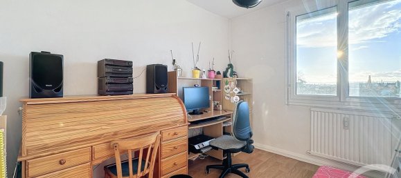 2 bedrooms Apartment in Saint-Andre-les-Vergers, France No. 47658 25