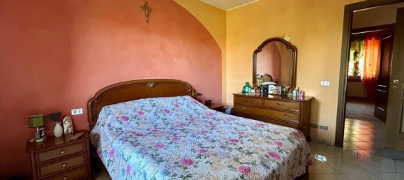 4 bedrooms House in Portacomaro, Italy No. 279720 10