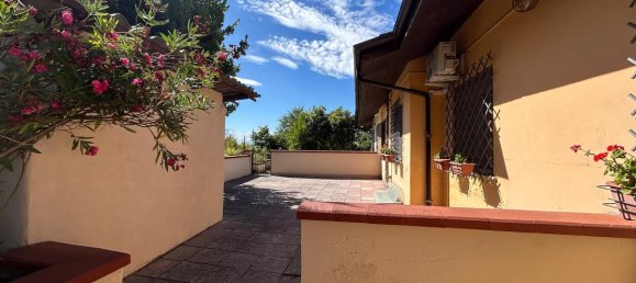 4 bedrooms House in Portacomaro, Italy No. 279720 13