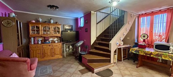 4 bedrooms House in Portacomaro, Italy No. 279720 31