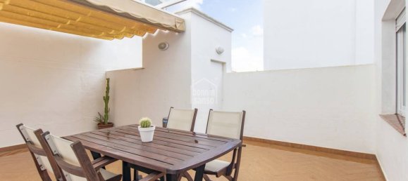 Moradia em banda T5 em Es Castell, Spain N.º 5240 2