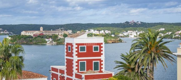 Moradia em banda T5 em Es Castell, Spain N.º 5240 20