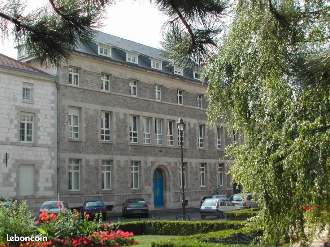 3 bedrooms Apartment in Chalons-en-Champagne, France No. 63612