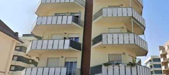 4 bedrooms Apartment in Bellaria Igea Marina, Italy No. 377118 3