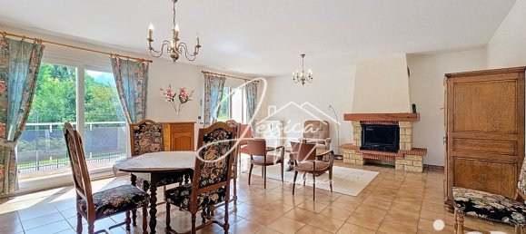 Casa de 4 dormitorios en Crepy-en-Valois, France No. 325530 3