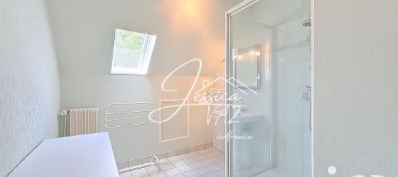 Casa de 4 dormitorios en Crepy-en-Valois, France No. 325530 13