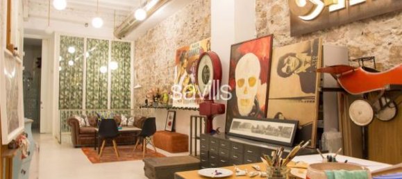 Apartamento de 3 dormitorios en Ciudad Vieja, Spain No. 182356 22