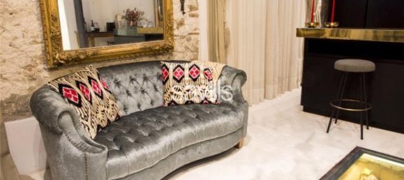 Apartamento de 3 dormitorios en Ciudad Vieja, Spain No. 182356 12