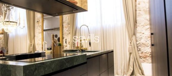 Apartamento de 3 dormitorios en Ciudad Vieja, Spain No. 182356 8