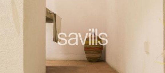 Apartamento de 3 dormitorios en Ciudad Vieja, Spain No. 182356 33