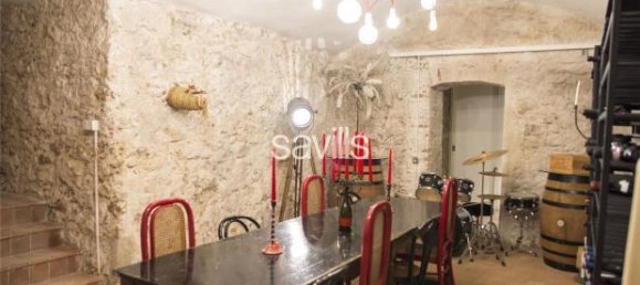 Apartamento de 3 dormitorios en Ciudad Vieja, Spain No. 182356 37