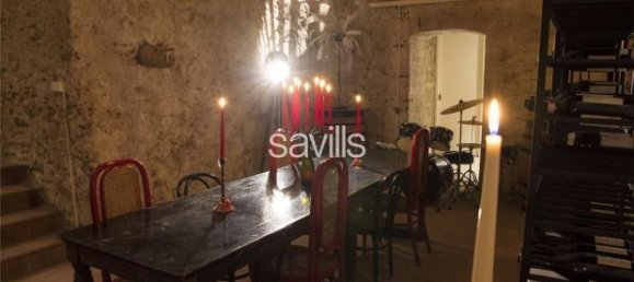 Apartamento de 3 dormitorios en Ciudad Vieja, Spain No. 182356 42