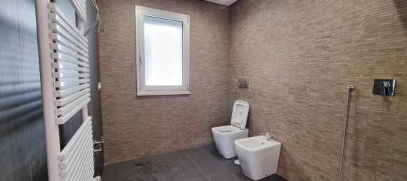 5 rooms Apartment in Caserta, Italy No. 136602 25