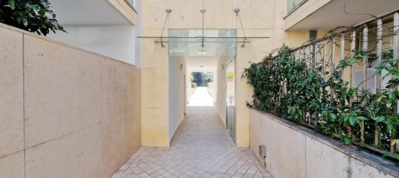 5 rooms Apartment in Caserta, Italy No. 136602 33