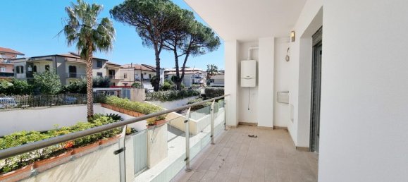 5 rooms Apartment in Caserta, Italy No. 136602 28