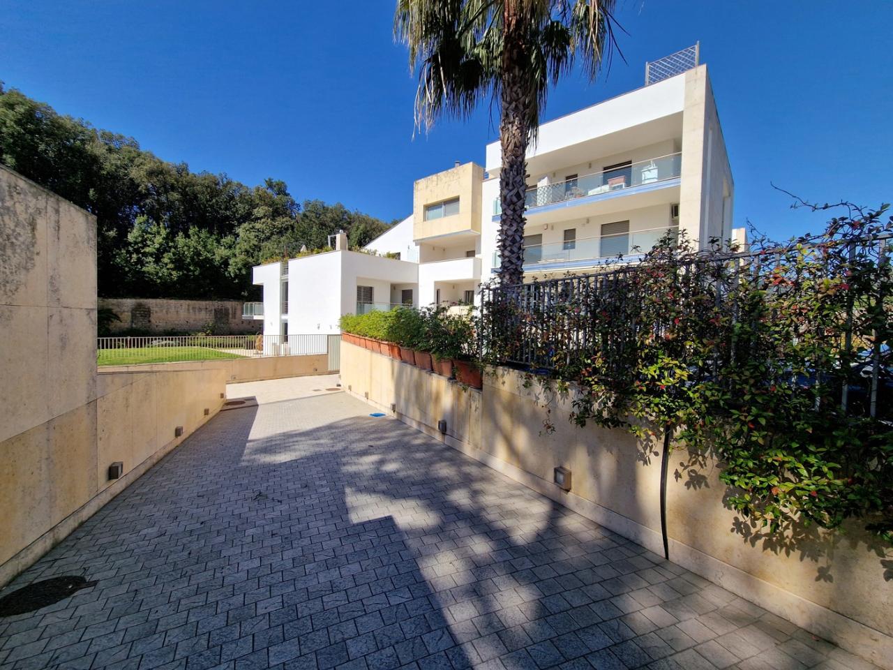 5 rooms Apartment in Caserta, Italy No. 136602