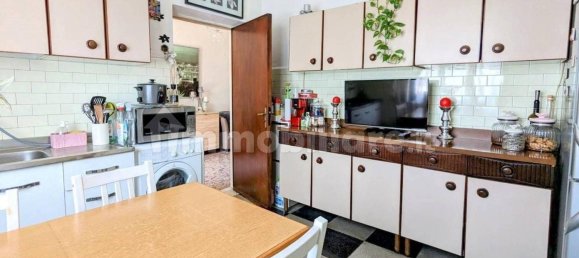 Casa de 4 dormitorios en Carrara, Italy No. 45691 42