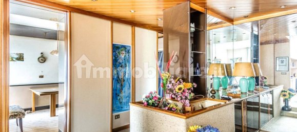 3 chambres Appartement à Carugo, Italy No. 320710 6