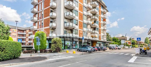 3 chambres Appartement à Carugo, Italy No. 320710 25