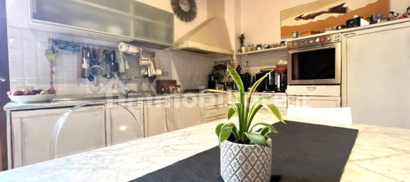 Apartamento T2 em Empoli, Italy N.º 328844 8