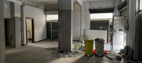 150m² Commercial property in Genoa, Italy No. 36901 6