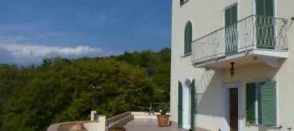 21 room Villa in Camporosso, Italy No. 301132 4