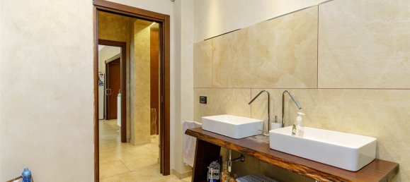 7 rooms Villa in Mascalucia, Italy No. 284038 5