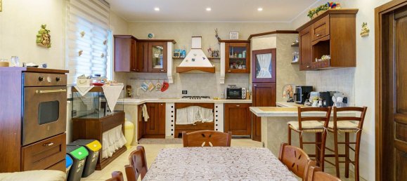 7 rooms Villa in Mascalucia, Italy No. 284038 6