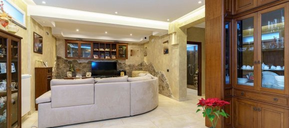 7 rooms Villa in Mascalucia, Italy No. 284038 13